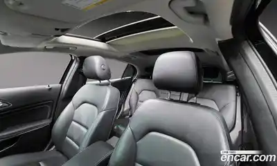 Mercedes-Benz GLA-Class 2019 2.0 Автомат в Москве № 160690, миниатюра 2