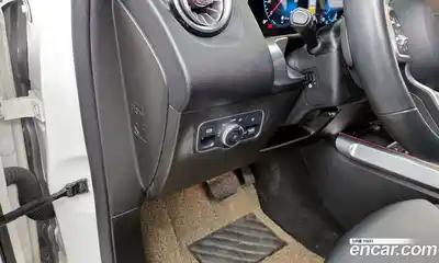 Mercedes-Benz GLB-Class 2020 2.0 Автомат в Москве № 160986, миниатюра 12