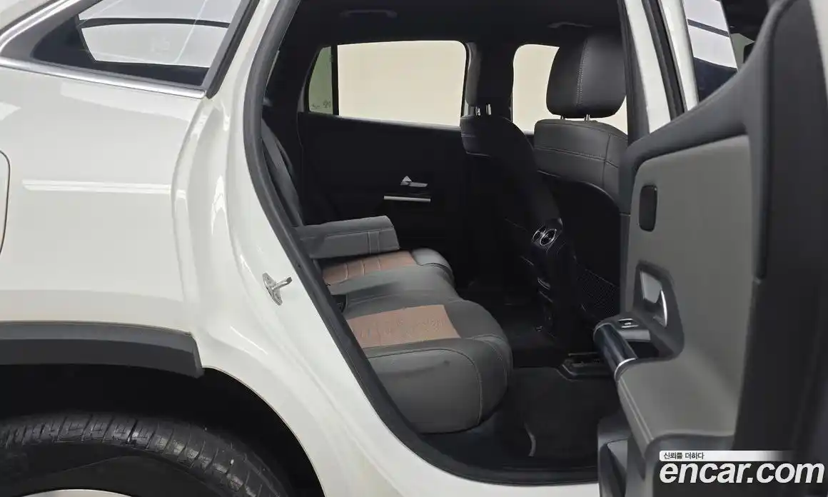 Mercedes-Benz EQA 2021 0.2 Автомат в Москве № 161624, фото 1