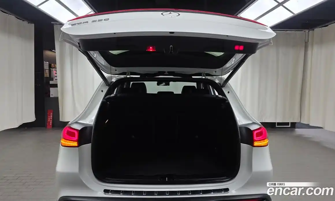 Mercedes-Benz EQA 2021 0.2 Автомат в Москве № 161624, фото 4