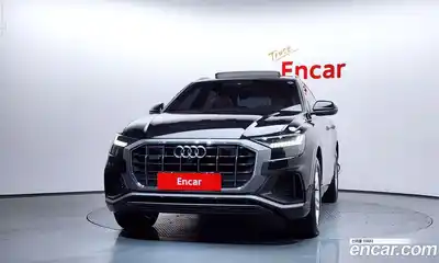 Audi Q8 2021 3.0 Автомат в Москве № 163229, миниатюра 3