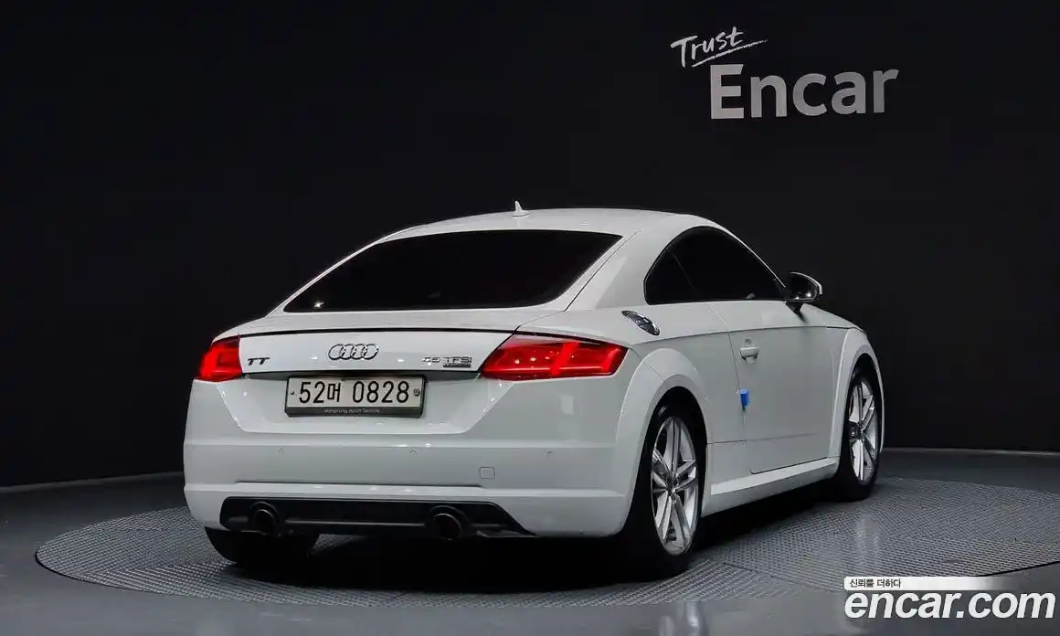 Audi TT 2016 2.0 Автомат в Москве № 163451, фото 9