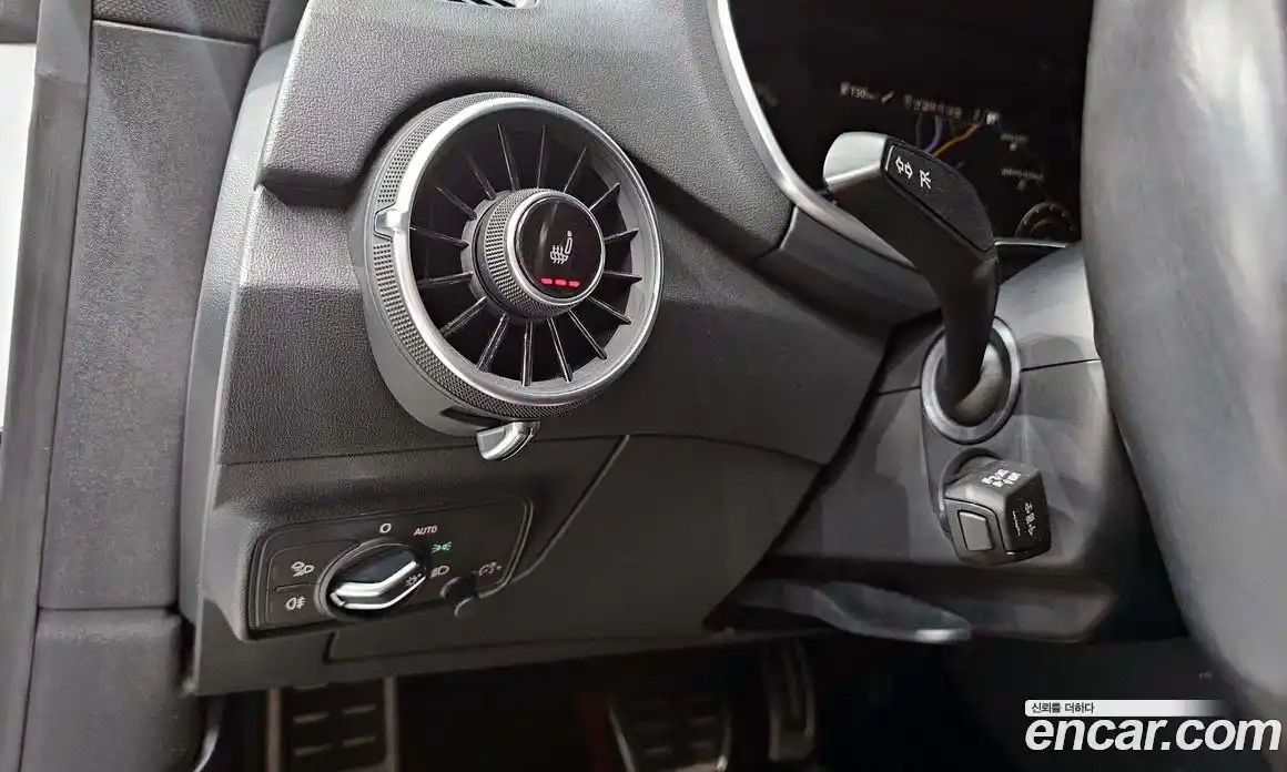 Audi TT 2016 2.0 Автомат в Москве № 163451, фото 10