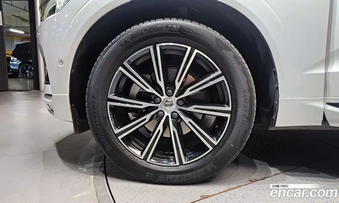 Volvo XC60 2021 2.0 Автомат в Москве № 164470, фото 8