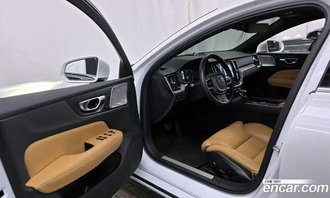 Volvo S60 2020 2.0 Автомат в Москве № 164701, фото 16