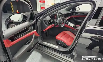 Porsche Panamera, 2024