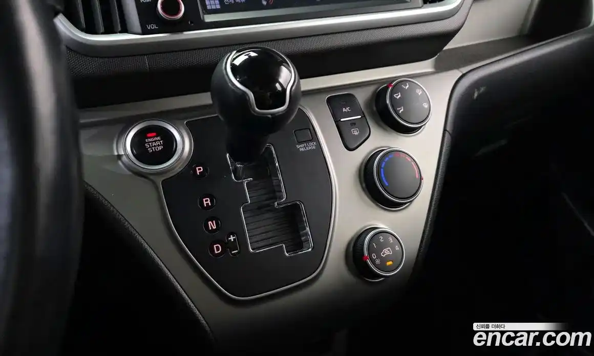 Kia Ray 2022 1.0 Автомат в Москве № 16510, фото 1