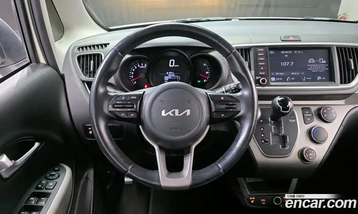 Kia Ray 2022 1.0 Автомат в Москве № 16510, фото 19