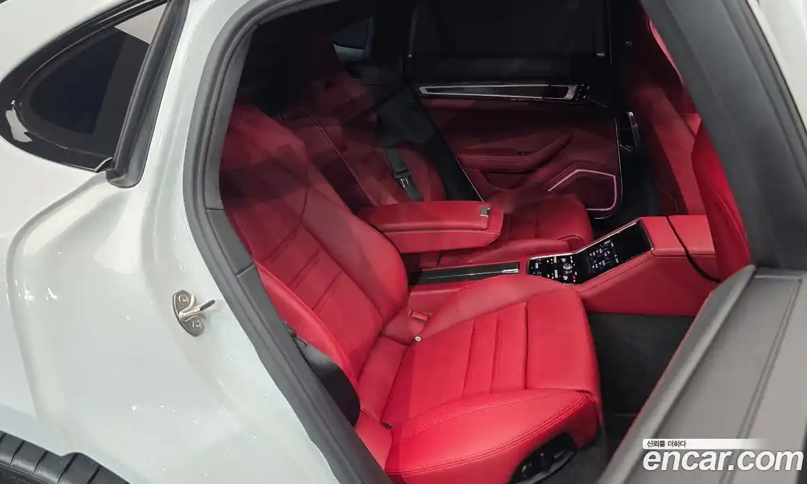 Porsche Panamera 2023 4.0 Автомат в Москве № 165260, фото 11