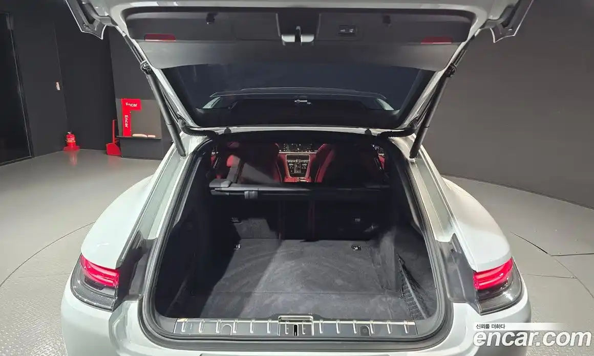 Porsche Panamera 2023 4.0 Автомат в Москве № 165260, фото 18