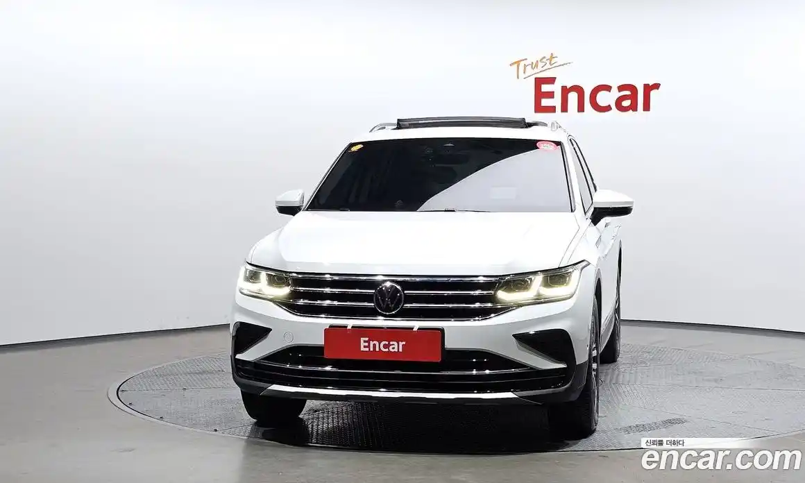 Volkswagen Tiguan 2021 2.0 Автомат в Москве № 168894, фото 13