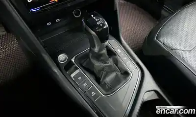 Volkswagen Tiguan 2021 2.0 Автомат в Москве № 168894, миниатюра 2