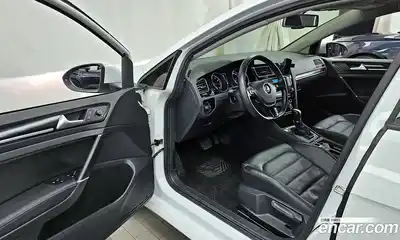 Volkswagen Golf 2014 1.4 Автомат в Москве № 169087, миниатюра 2