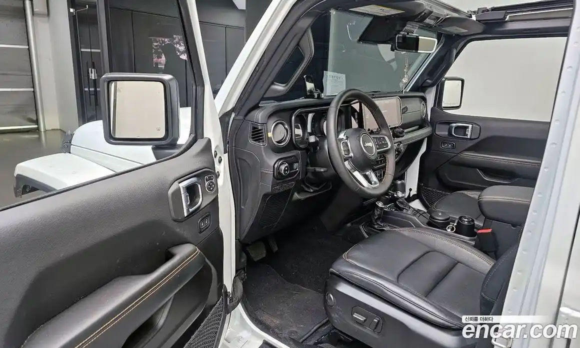 Jeep Wrangler 2024 2.0 Автомат в Москве № 169408, фото 15