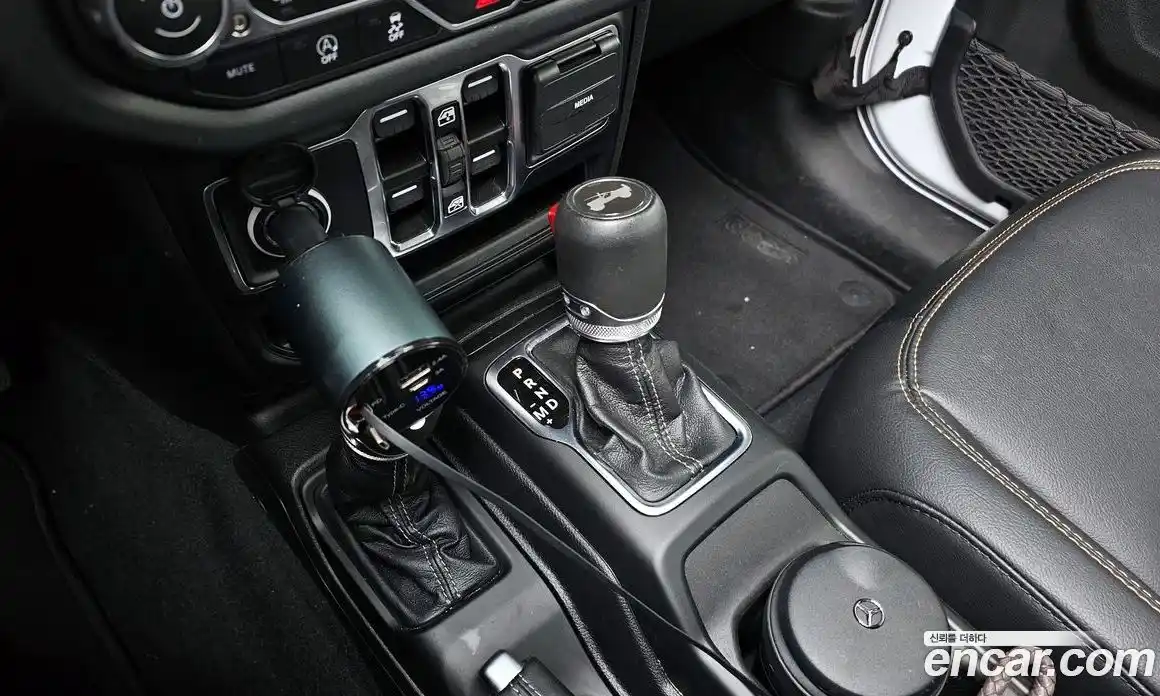 Jeep Wrangler 2024 2.0 Автомат в Москве № 169408, фото 3