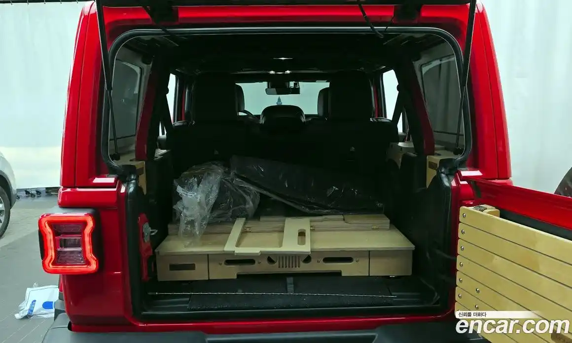 Jeep Wrangler 2021 2.0 Автомат в Москве № 169567, фото 8