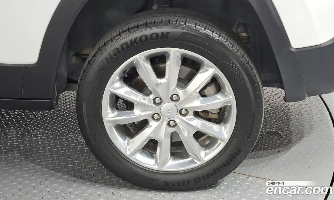 Jeep Cherokee 2017 2.2 Автомат в Москве № 169738, фото 14