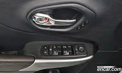 Jeep Cherokee 2017 2.2 Автомат в Москве № 169738, миниатюра 6