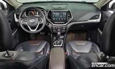 Jeep Cherokee 2017 2.2 Автомат в Москве № 169738, миниатюра 9