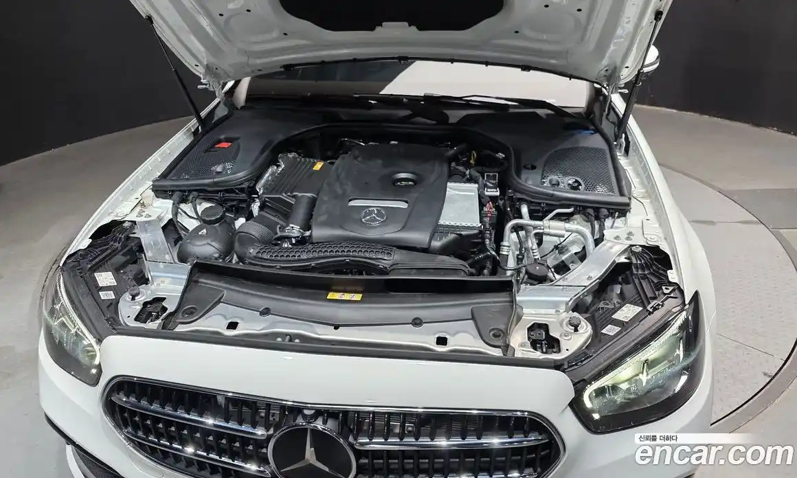 Mercedes-Benz E-Class 2022 2.0 Автомат в Москве № 176648, фото 13