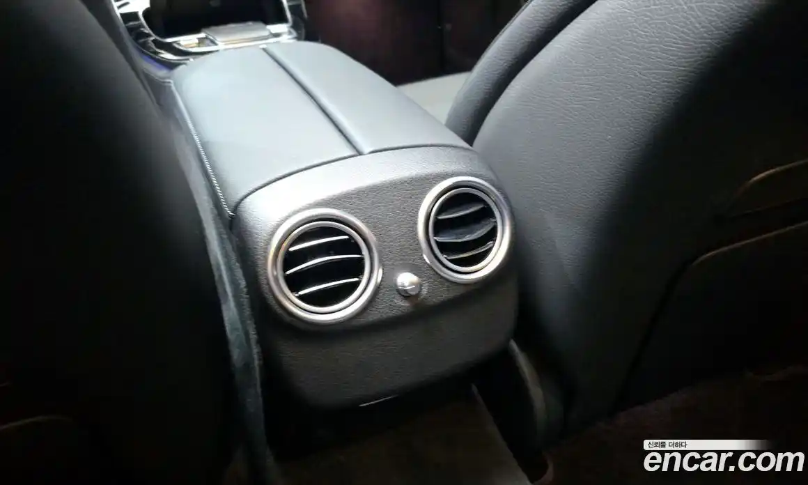 Mercedes-Benz E-Class 2022 2.0 Автомат в Москве № 176648, фото 17