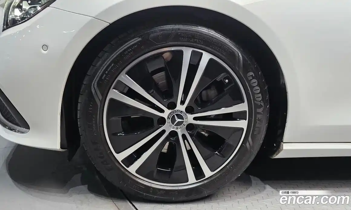 Mercedes-Benz E-Class 2022 2.0 Автомат в Москве № 176648, фото 7