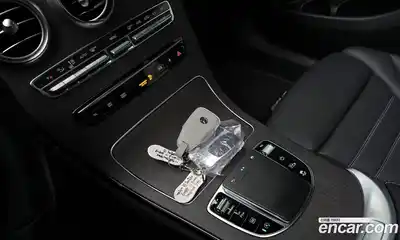 Mercedes-Benz GLC-Class 2023 2.0 Автомат в Москве № 177273, миниатюра 4