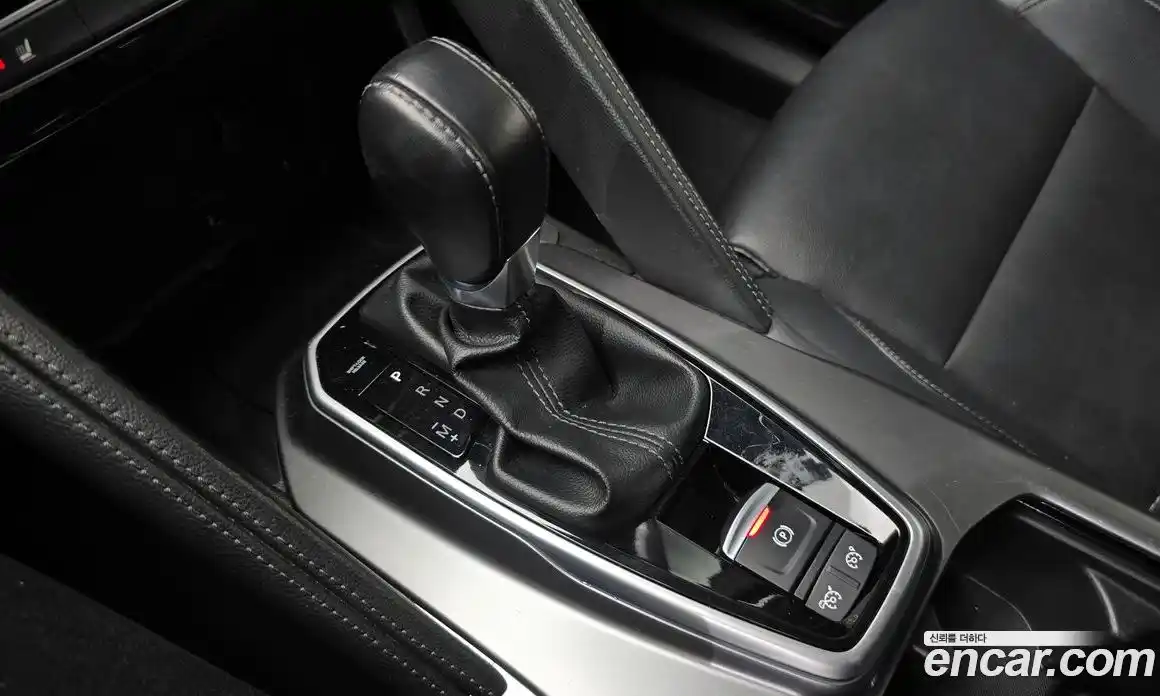 Renault QM6 2023 2.0 Автомат в Москве № 179941, фото 10