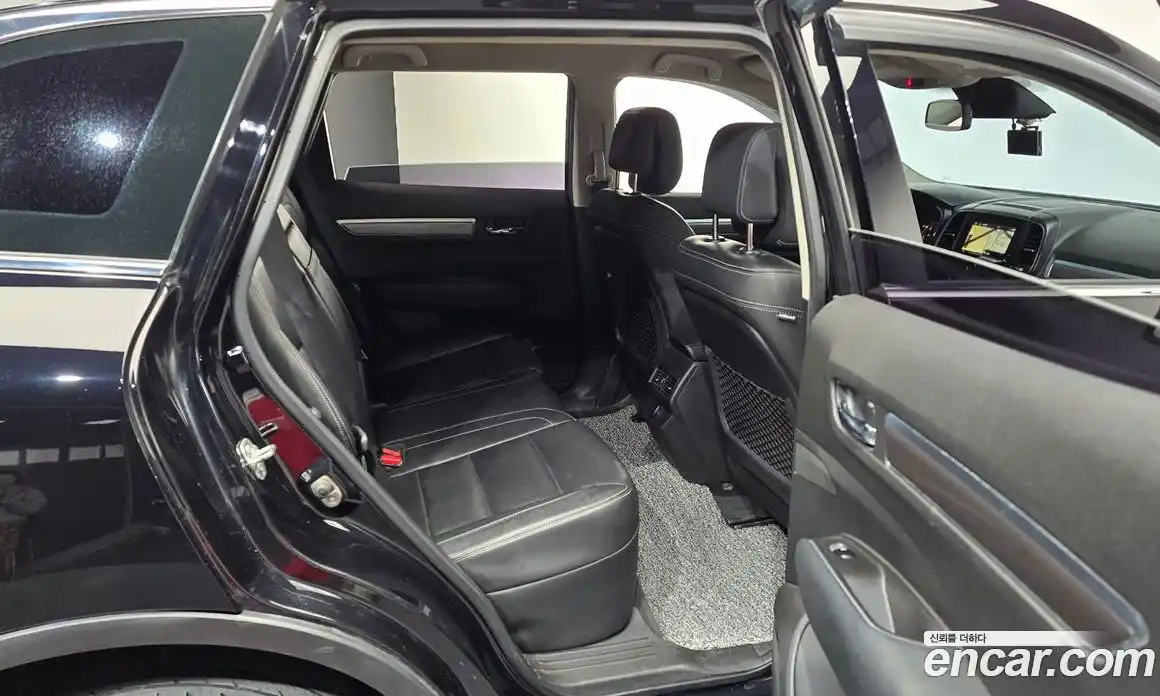 Renault QM6 2017 2.0 Автомат в Москве № 182898, фото 1