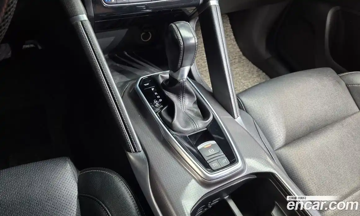 Renault QM6 2017 2.0 Автомат в Москве № 182898, фото 12