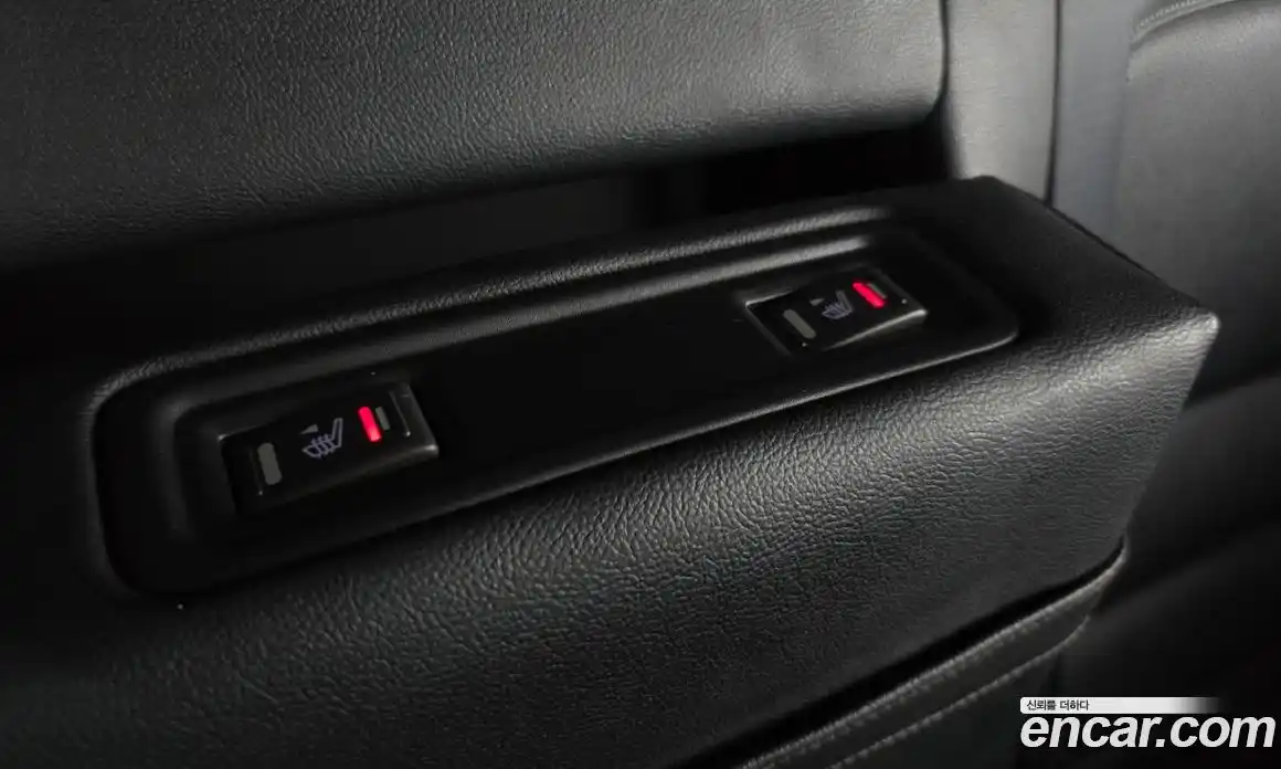 Renault QM6 2017 2.0 Автомат в Москве № 182898, фото 9