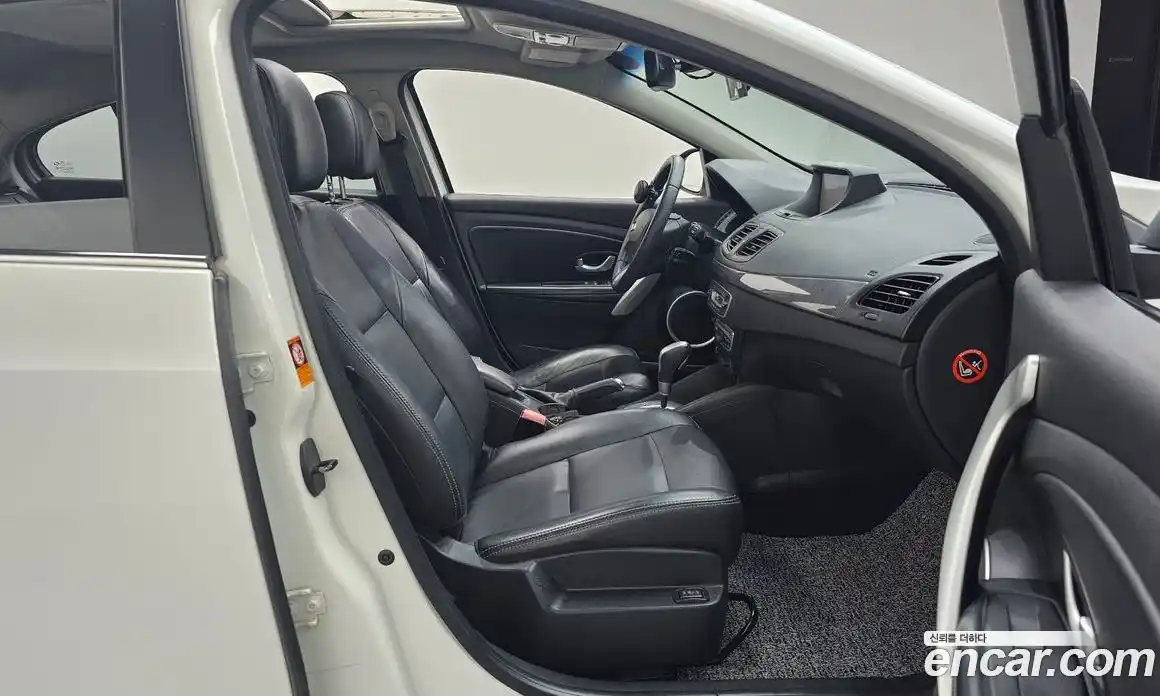 Renault SM3 2012 1.6 Автомат в Москве № 183867, фото 6