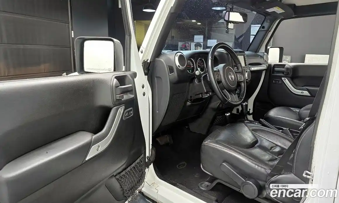 Jeep Wrangler 2016 3.6 Автомат в Москве № 186849, фото 17