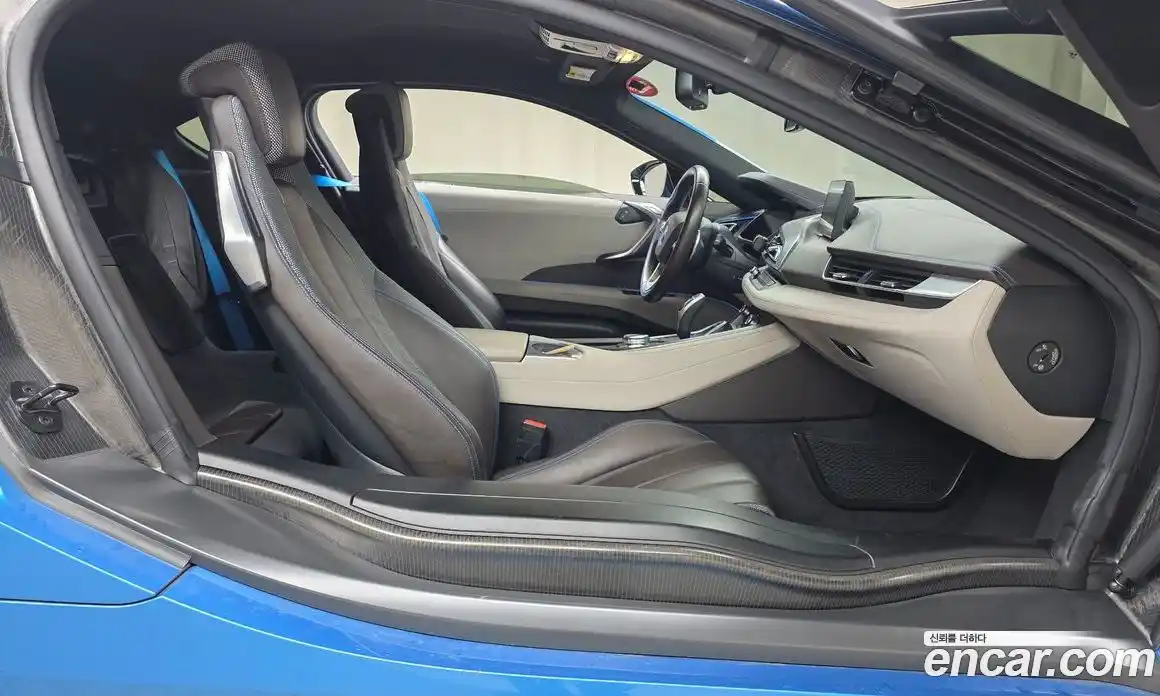 BMW i8 2015 1.5 Автомат в Москве № 188738, фото 16