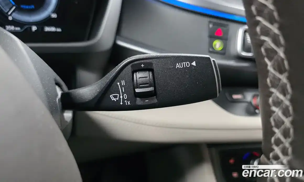 BMW i8 2015 1.5 Автомат в Москве № 188738, фото 9