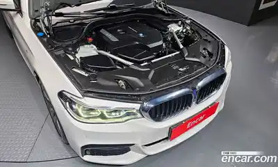 BMW 5-Series, 2018