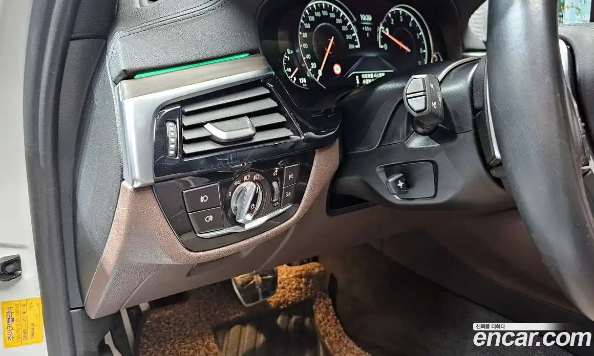 BMW 5-Series 2018 2.0 Автомат в Москве № 192926, фото 17