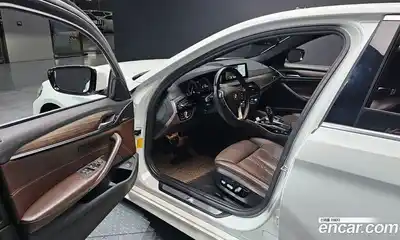 BMW 5-Series 2018 2.0 Автомат в Москве № 192926, миниатюра 8