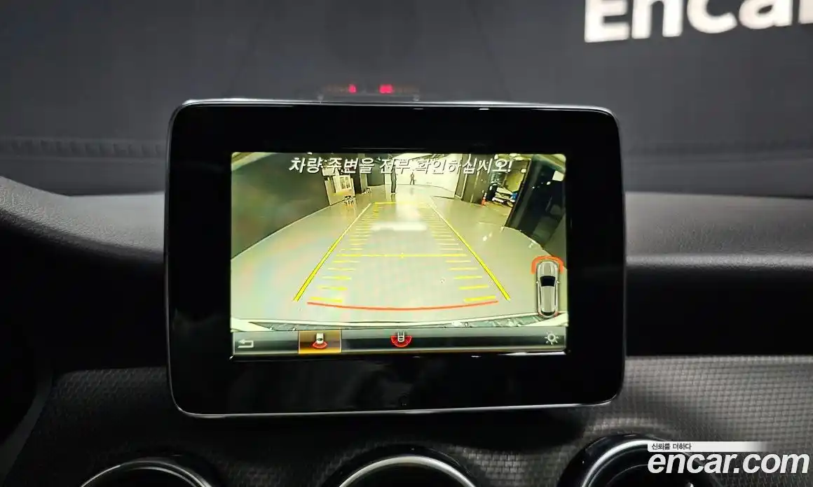 Mercedes-Benz GLA-Class 2018 2.0 Автомат в Москве № 194707, фото 7