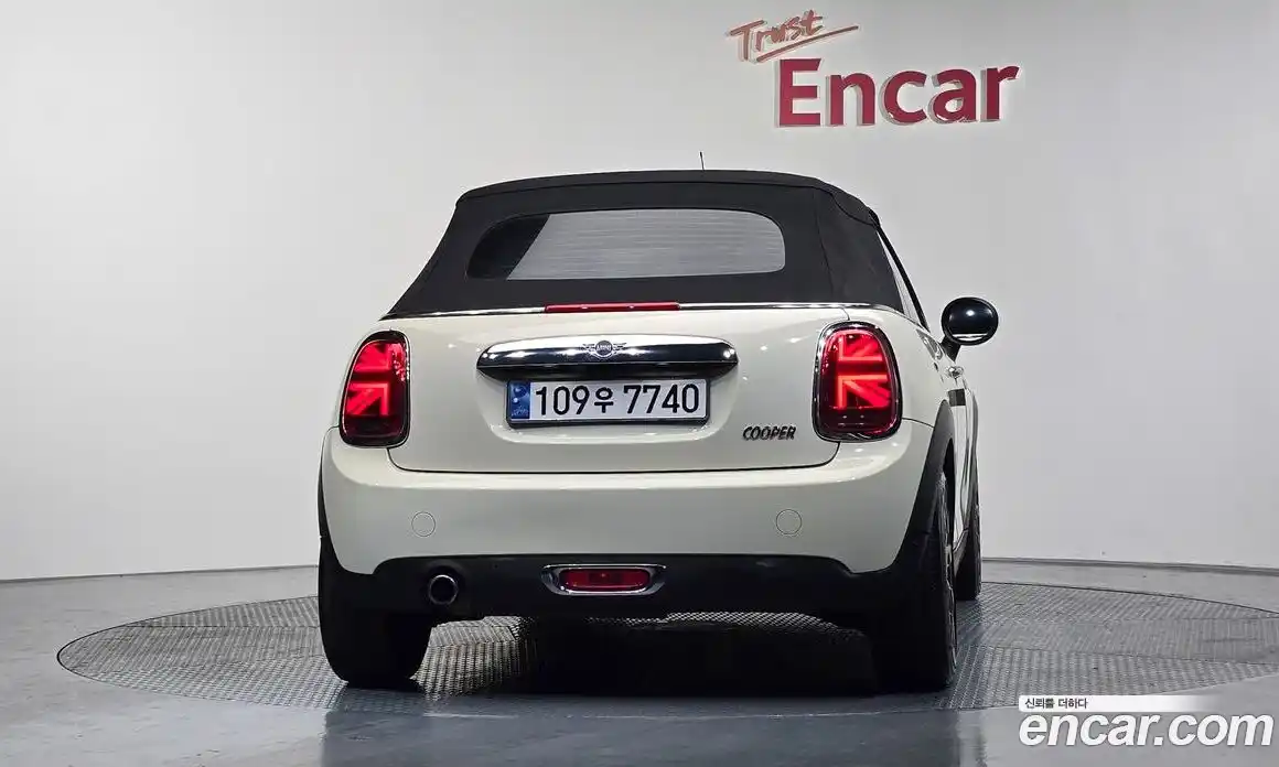 Mini Cooper Convertible 2021 1.5 Автомат в Москве № 198404, фото 15