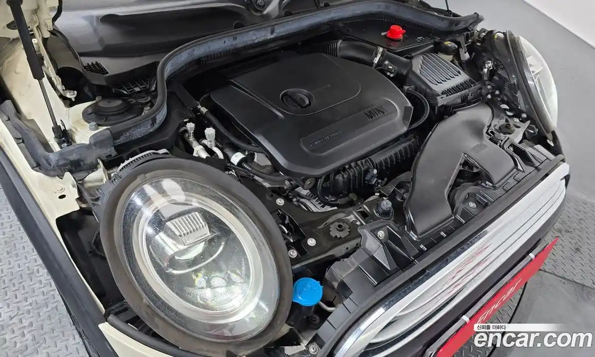 Mini Cooper Convertible 2021 1.5 Автомат в Москве № 198404, фото 18