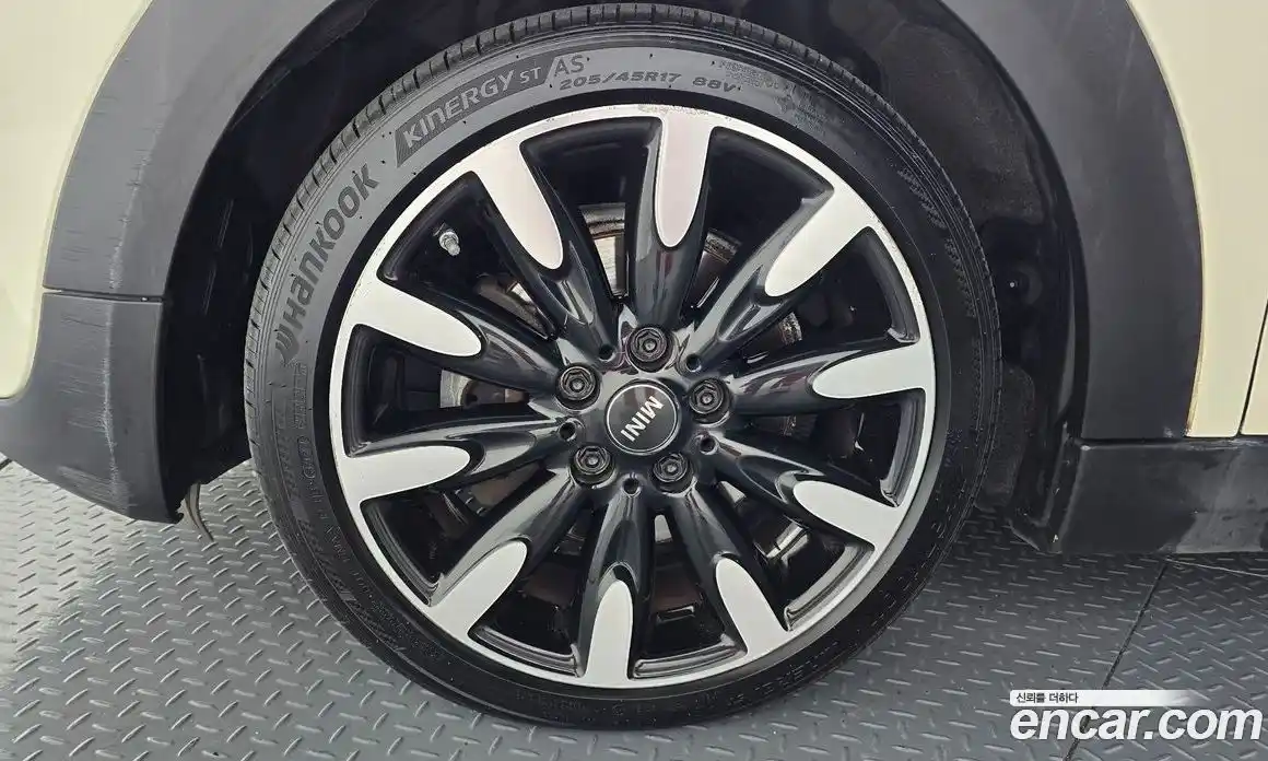 Mini Cooper Convertible 2021 1.5 Автомат в Москве № 198404, фото 5