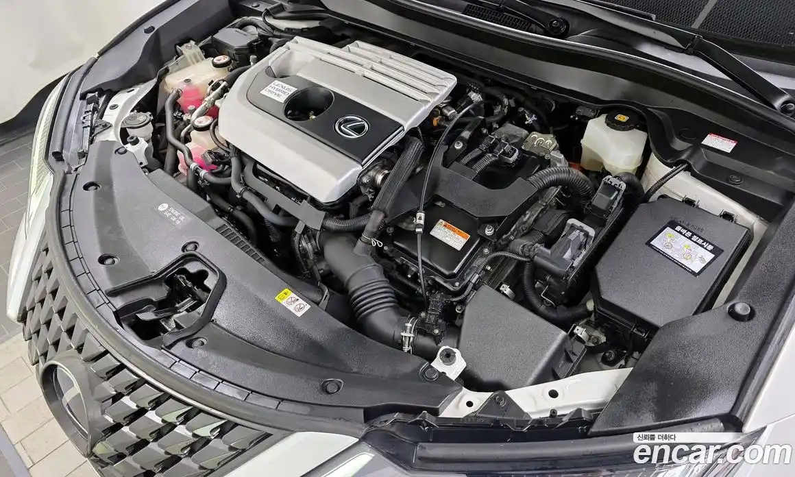 Lexus UX 2019 2.0 Автомат в Москве № 198886, фото 10