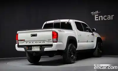 Toyota Tacoma 2017 3.5 Автомат в Москве № 199671, миниатюра 10