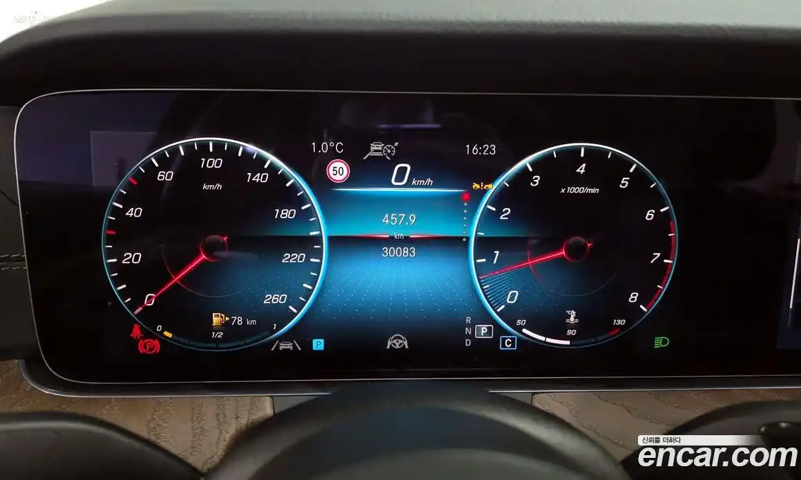 Mercedes-Benz E-Class 2022 2.0 Автомат в Москве № 206708, фото 19