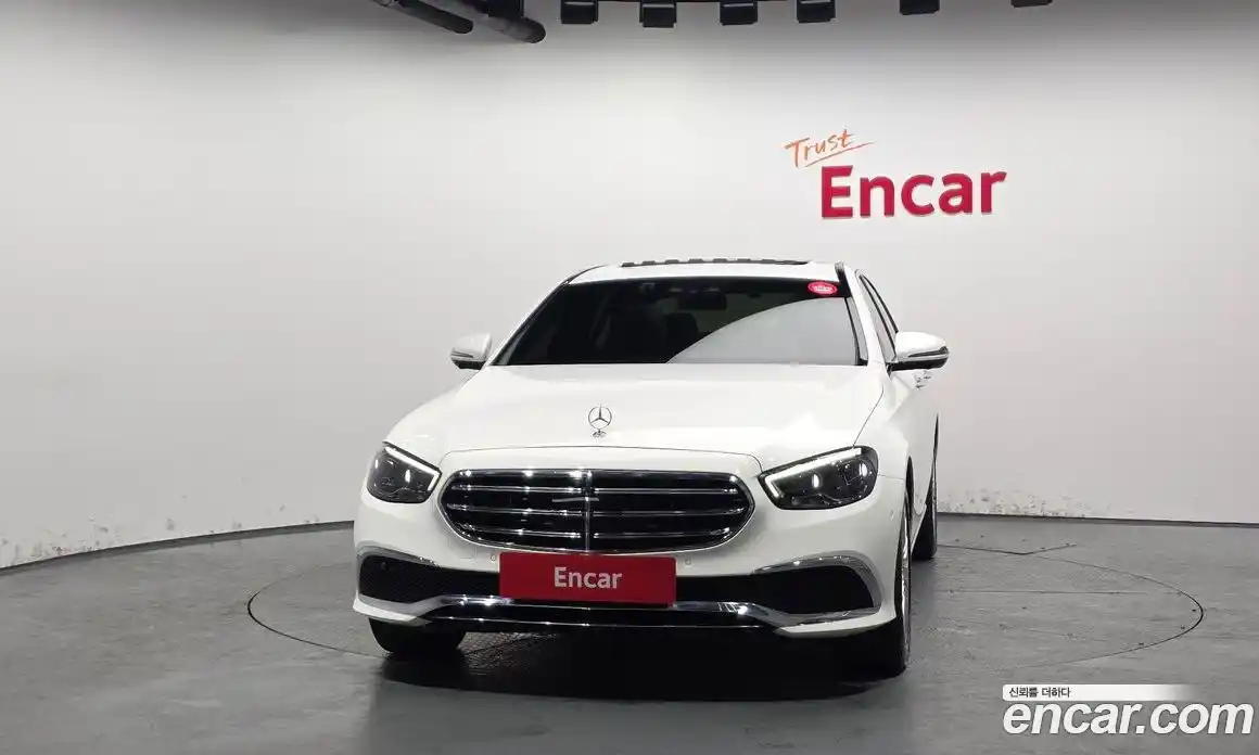 Mercedes-Benz E-Class 2022 2.0 Автомат в Москве № 206708, фото 7