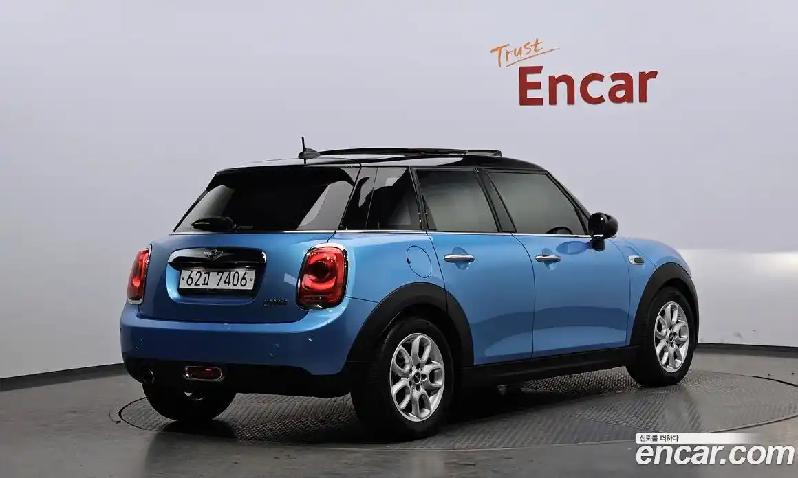 Mini Cooper 2015 1.5 Автомат в Москве № 207283, фото 19