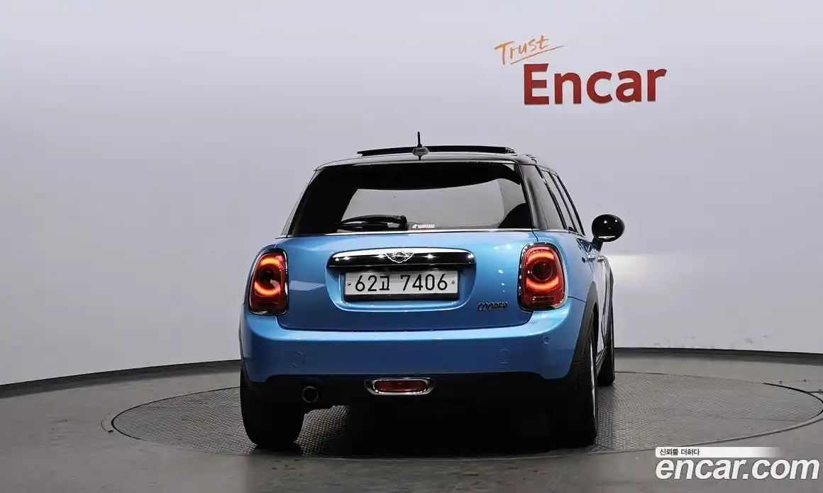 Mini Cooper 2015 1.5 Автомат в Москве № 207283, фото 10