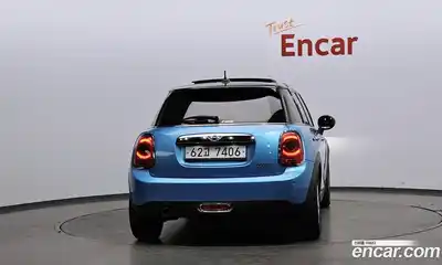 Mini Cooper 2015 1.5 Автомат в Москве № 207283, миниатюра 10
