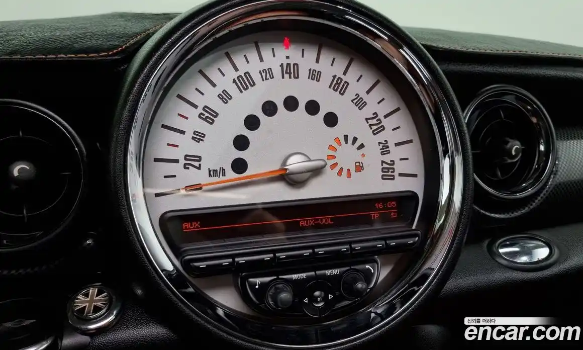 Mini Clubman 2011 1.6 Автомат в Москве № 207607, фото 7